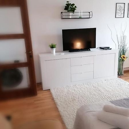 Nexus Studio Deluxe เมียร์คูรา-ชุค ภายนอก รูปภาพ